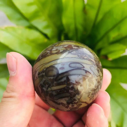 MOKAGY 50mm Raw Natural Brown Bamboo Leaves Quartz Ball Crystal Mineral Healing Stone Sphere 1pc