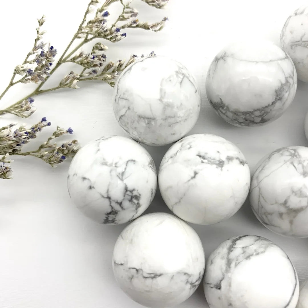20-22mm Natural White Turquoise Quartz Sphere Crystal Ball Stones Gem Healing Stones Gifts Decor Minerals Aesthetic Room Decor