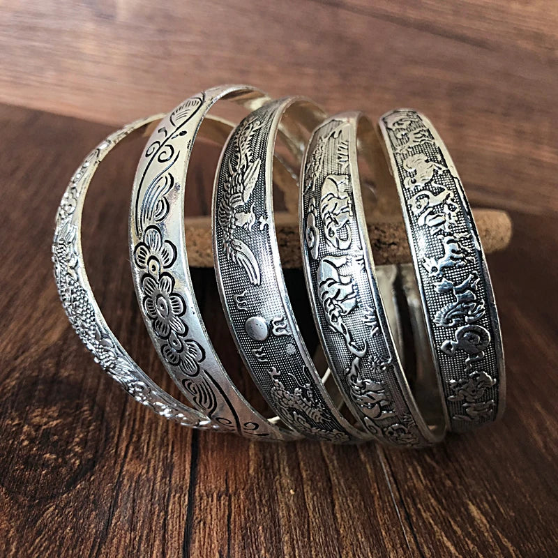 New Retro Cuff Bracelets Tibetan Silver Metal Carving Fish Elephant Flower Bangles Vintage Gypsy Jewelry Female Gifts