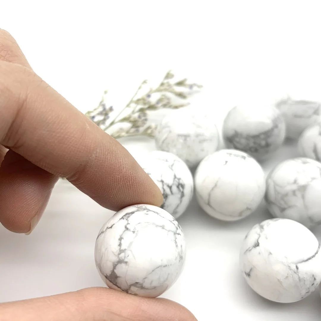 20-22mm Natural White Turquoise Quartz Sphere Crystal Ball Stones Gem Healing Stones Gifts Decor Minerals Aesthetic Room Decor