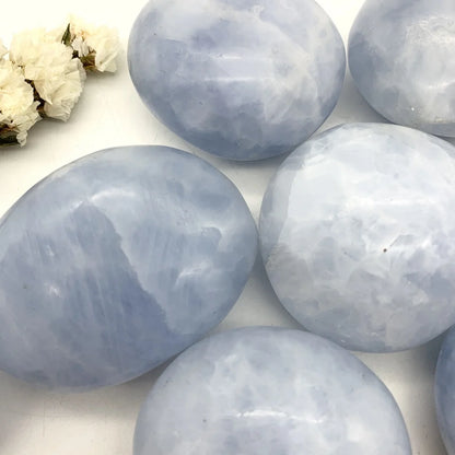 Beautiful Natural Blue Celestite Palm Quartz Gem Crystal Polished Raw Stones Irregular Shape Healing Home Decoration Gifts