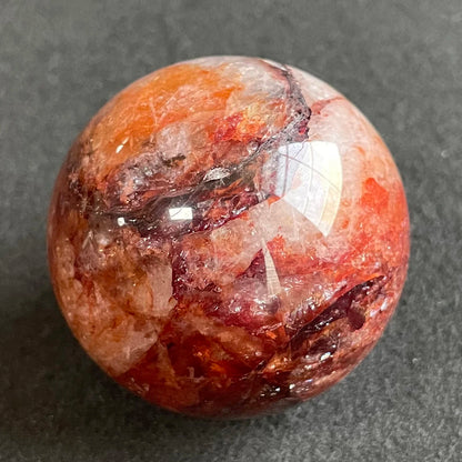 178g Natural Stone Red Clear Quartz Crystal Ball Rainbow Sphere Polished Rock Reiki Healing Z315