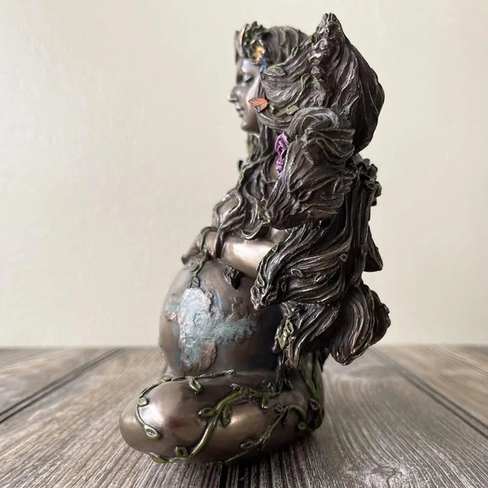 Earth Mother Gaia Statue Figurine Butterfly Garden Decorative Ornaments Resin Moon Goddess Sculpture Decoration
