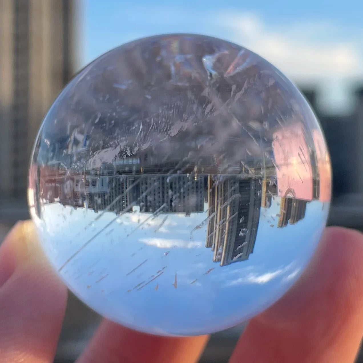 105g Natural Stone Clear Quartz Crystal Ball Rainbow Sphere Polished Rock Reiki Healing