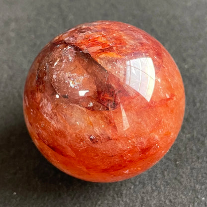 178g Natural Stone Red Clear Quartz Crystal Ball Rainbow Sphere Polished Rock Reiki Healing Z315