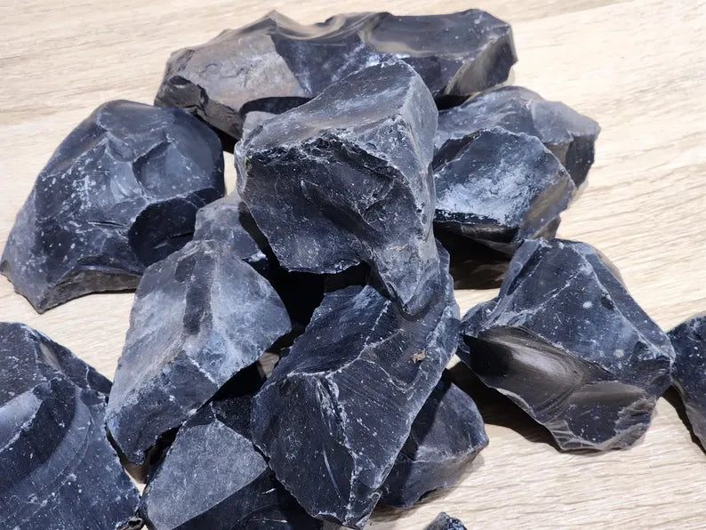 SMALL OBSIDIAN STONE (1LBS)